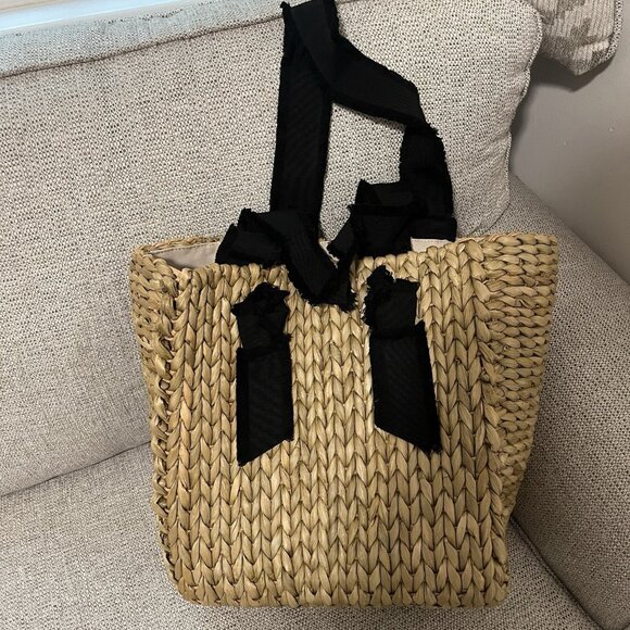 Pamela Munson Petite Isla Bahia Cornhusk Tote Bag with Black Straps - Picture 2 of 11